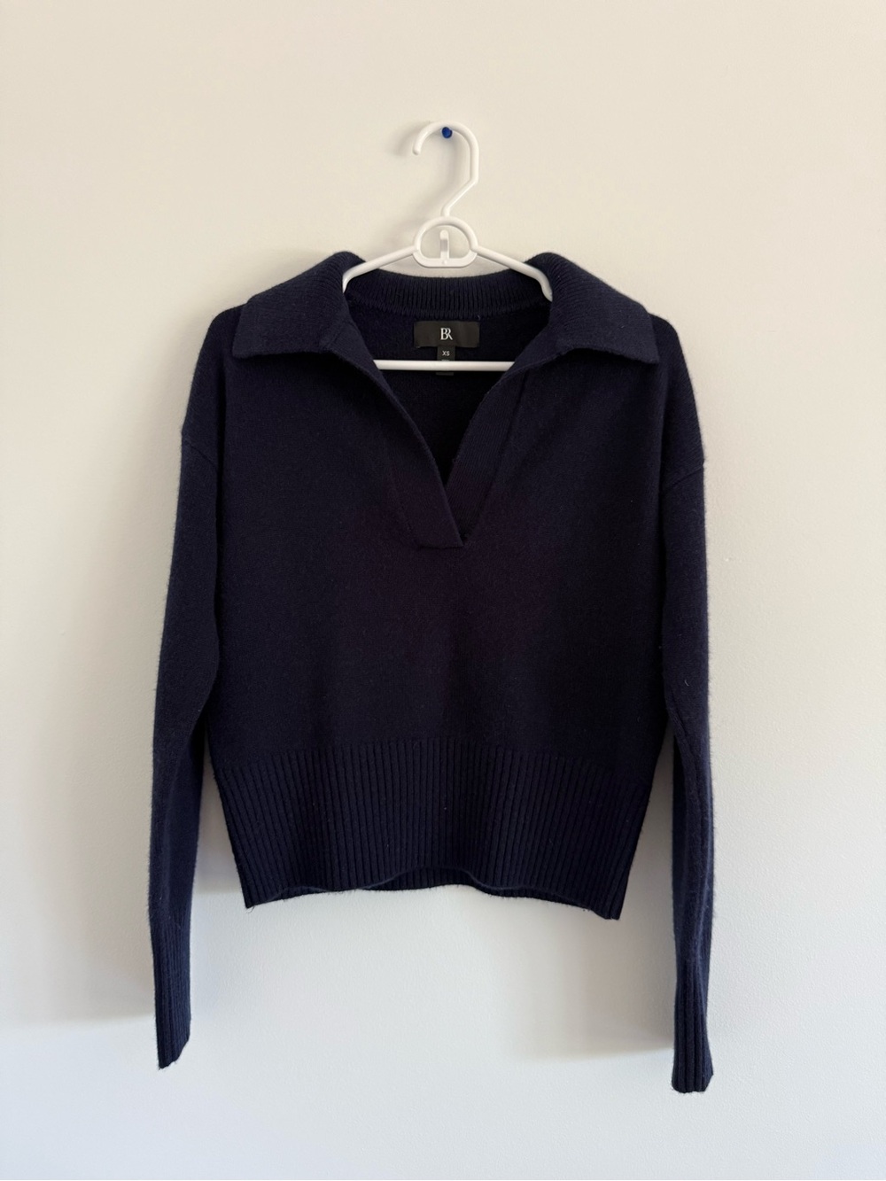 Banana Republic navy collared V-neck Cashmere sweater